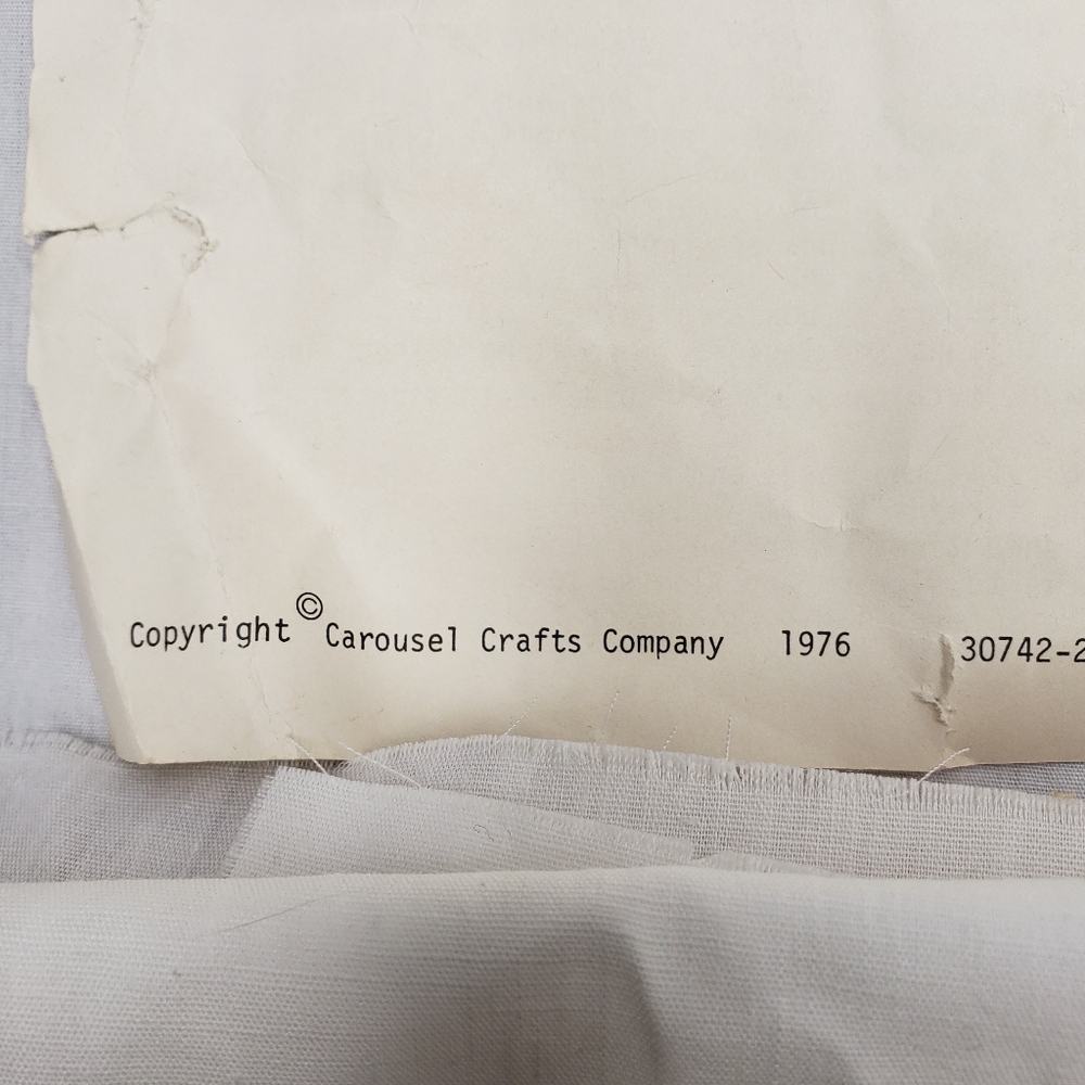 1976 3D Wall Hanging Pattern Thread Not Included - Picture 2 of 7